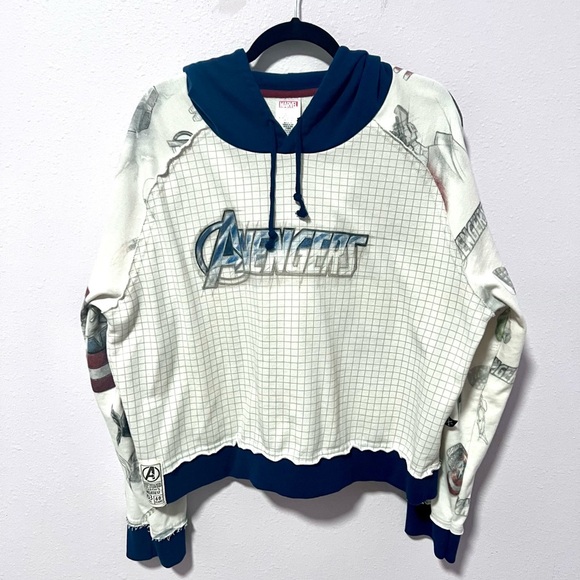 Marvel Tops - Marvel AVENGERS Hoodie in Blue and White XXL